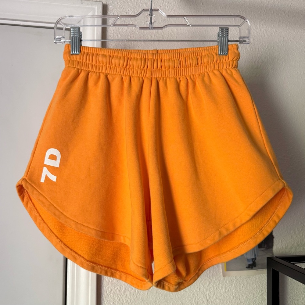 7 DAYS ACTIVE Orange barb sweat high rise elastic waist athletic‎ shorts